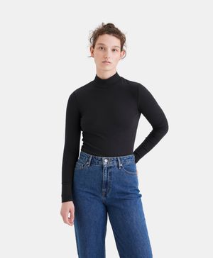 Playera Mujer Mock Neck Crop Top Slim Fit